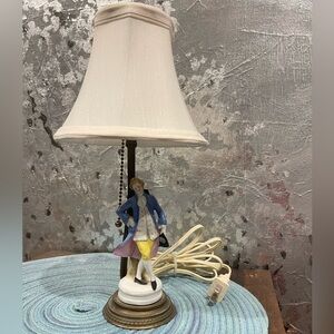 Elegant Figurine Lamp